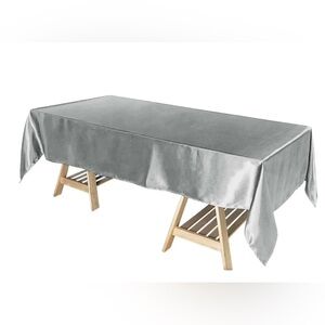 Silver Table Linens for Modern Dining